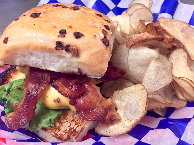 Bacon Cheeseburger
